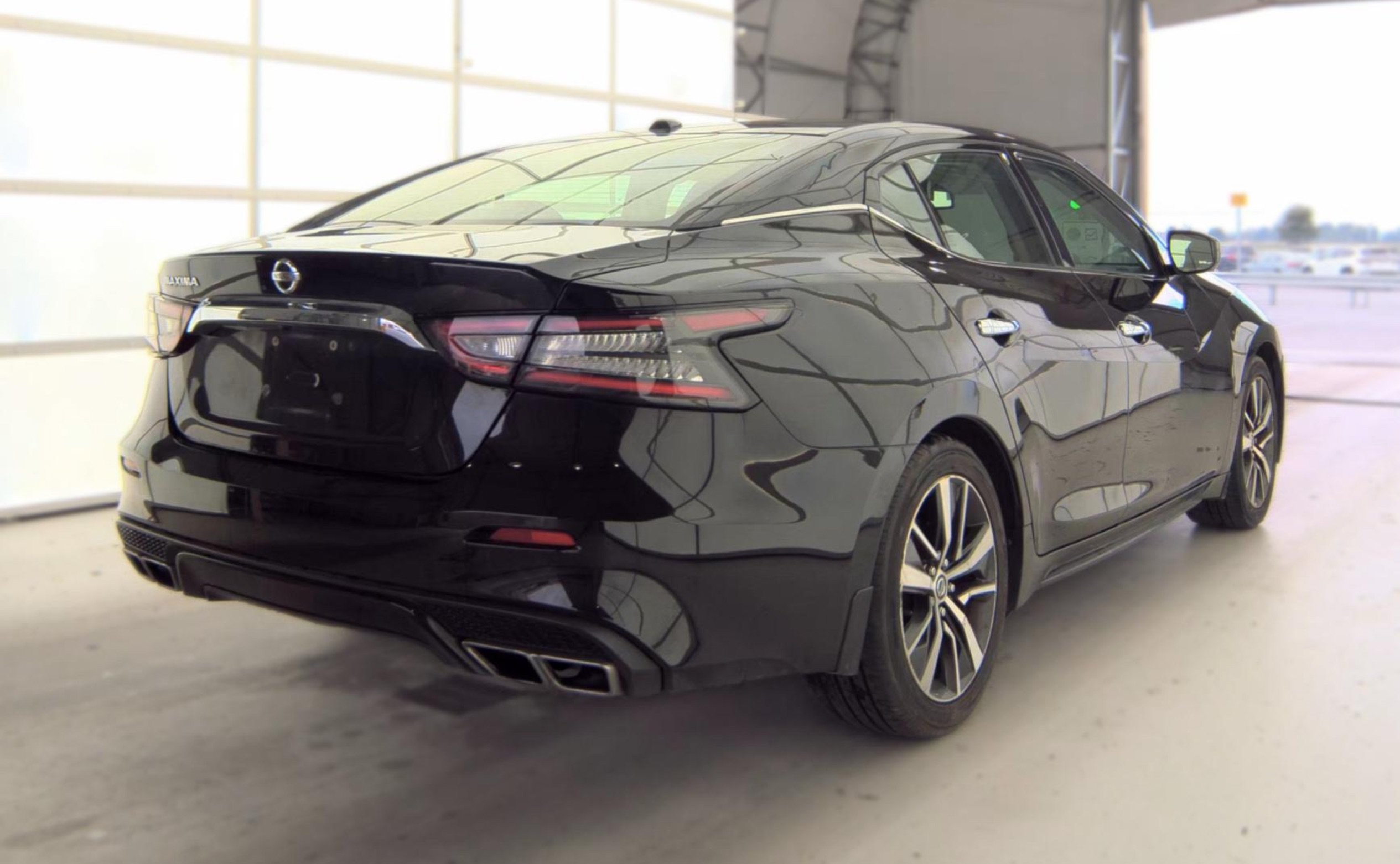 Used 2019 Nissan Maxima 3.5 S w/ Floor Mat Group FWD image 4