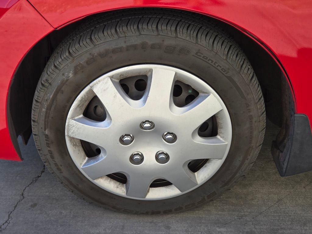 Used 2017 Honda Fit LX image 5