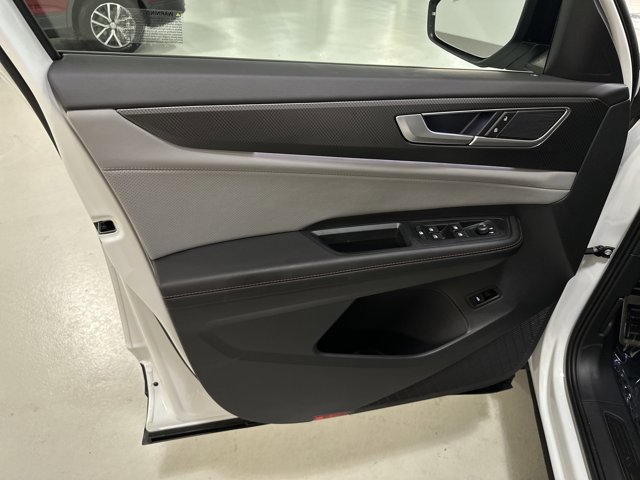 New 2026 Volkswagen Atlas Peak Edition image 18