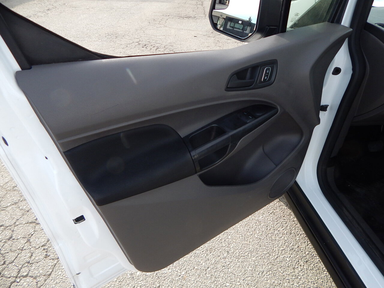 Used 2022 Ford Transit Connect XL image 19