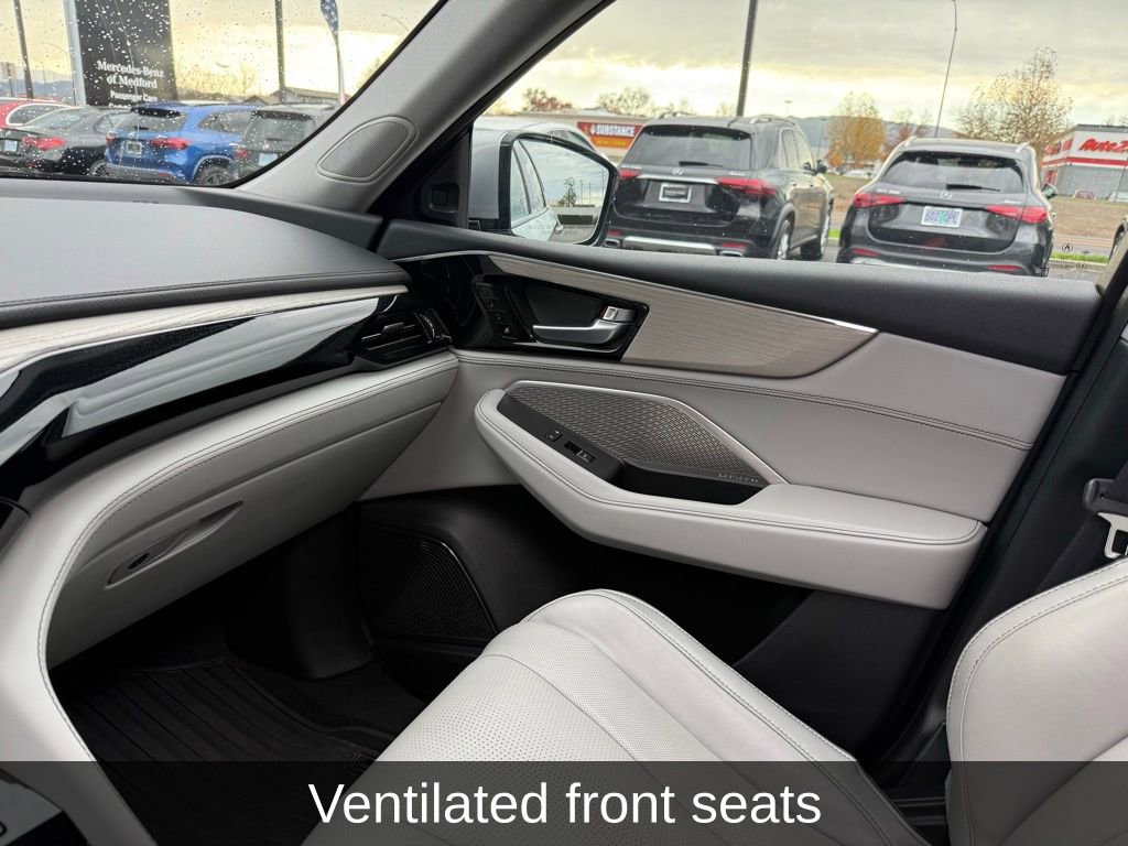 Used 2022 Acura MDX SH-AWD w/ Advance Package image 21