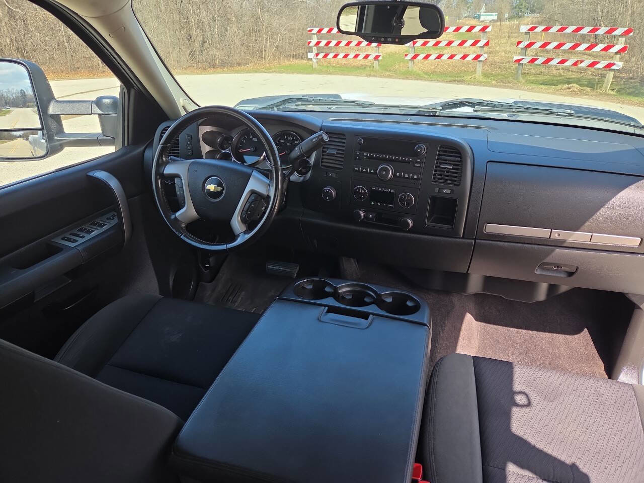 Used 2009 Chevrolet Silverado 2500 LT w/ Exterior Plus Package image 15