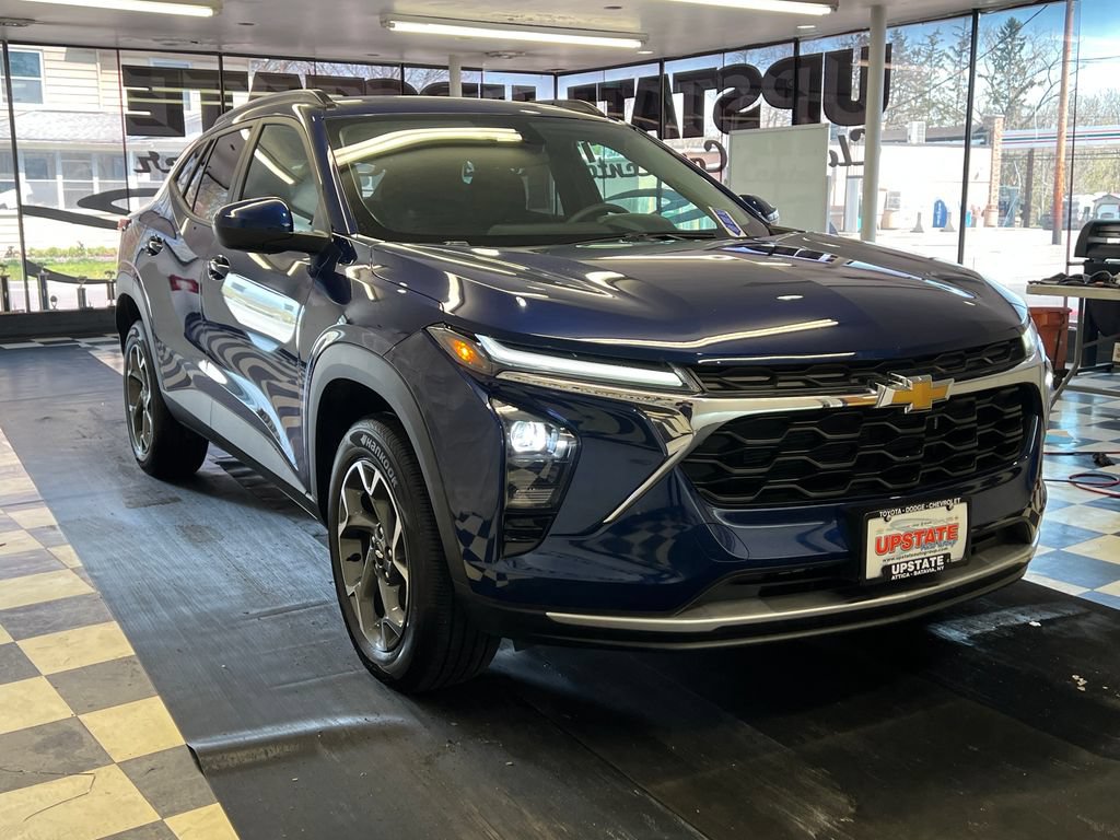 Used 2024 Chevrolet Trax LT FWD 360° Tour