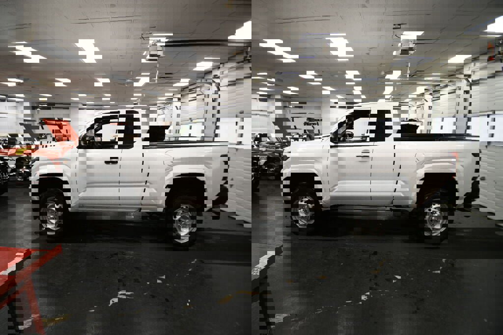 Certified 2025 Toyota Tacoma SR RWD image 4
