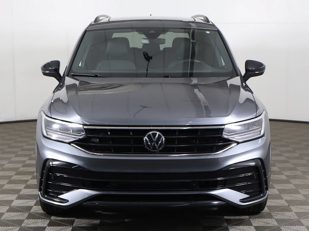 Used 2024 Volkswagen Tiguan SE R-Line FWD image 12