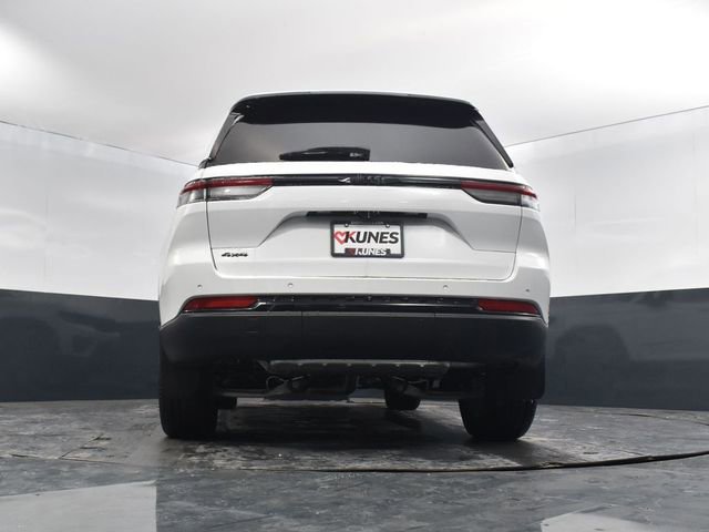 New 2025 Jeep Grand Cherokee Altitude w/ Trailer Tow Package AWD/4WD image 52