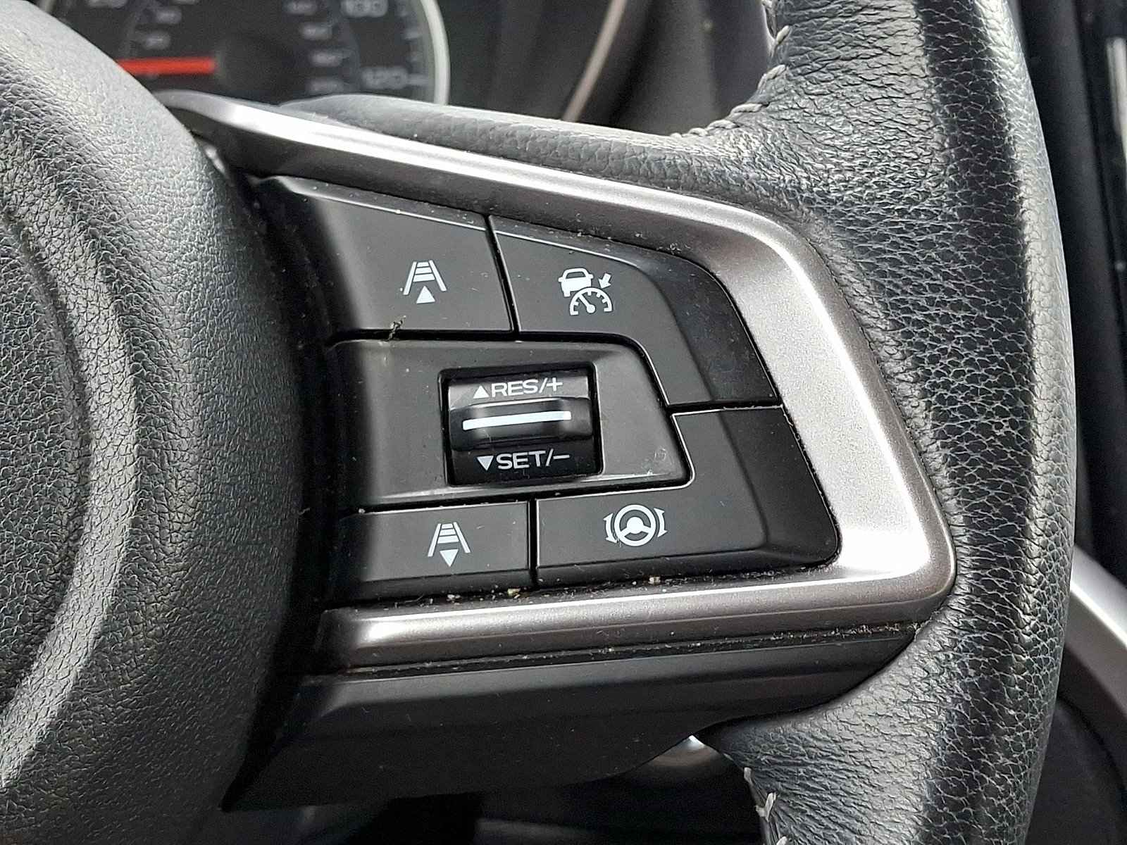 Used 2021 Subaru Ascent Premium w/ Sport Package image 28