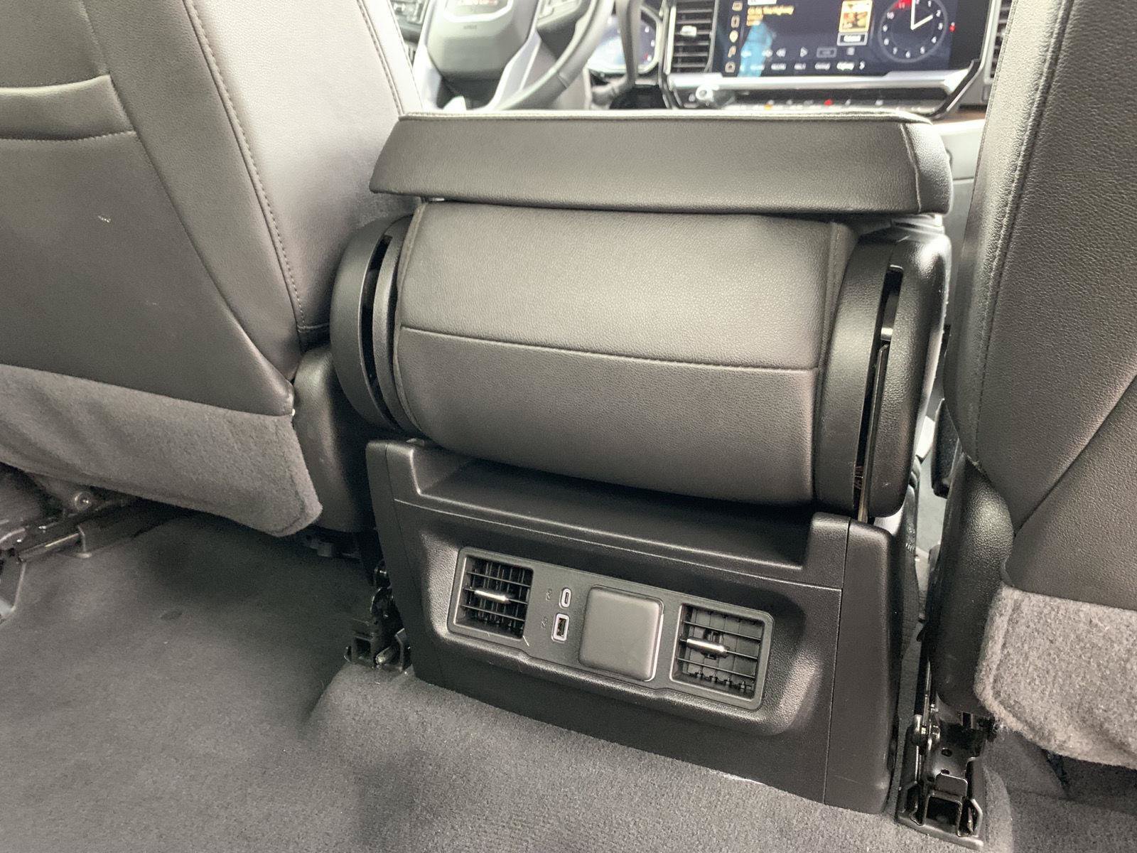 Used 2025 GMC Sierra 1500 SLT AWD/4WD image 23