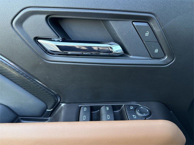 Used 2025 GMC Canyon AT4 w/ Nightfall Edition image 27