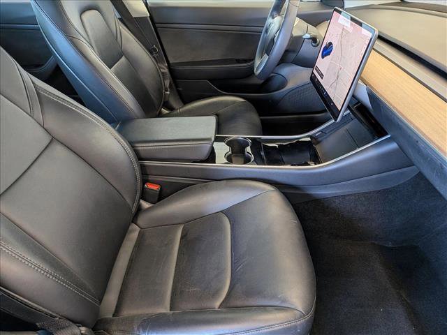 Used 2020 Tesla Model 3 Standard Range Plus RWD image 21