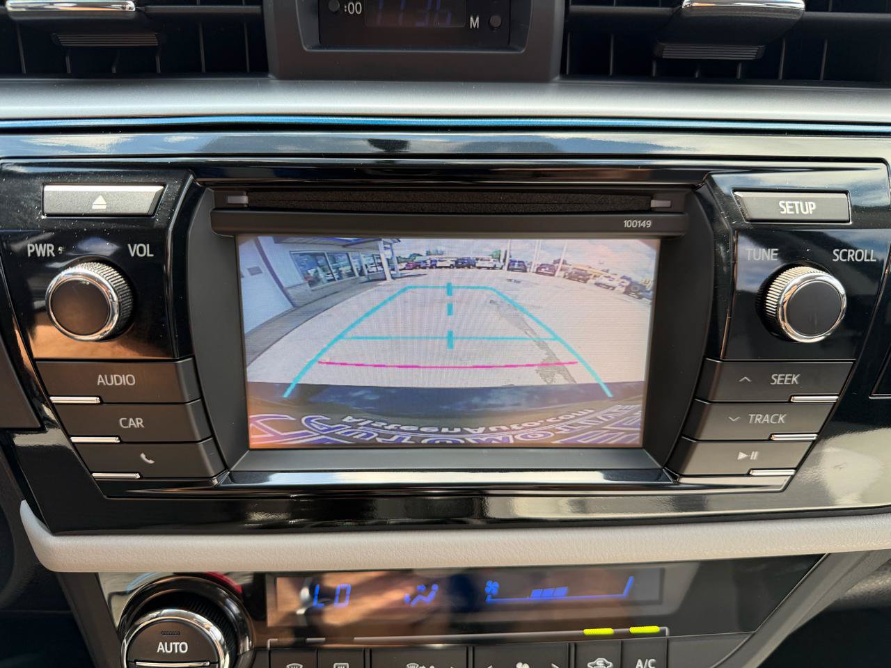 Used 2015 Toyota Corolla LE FWD image 36