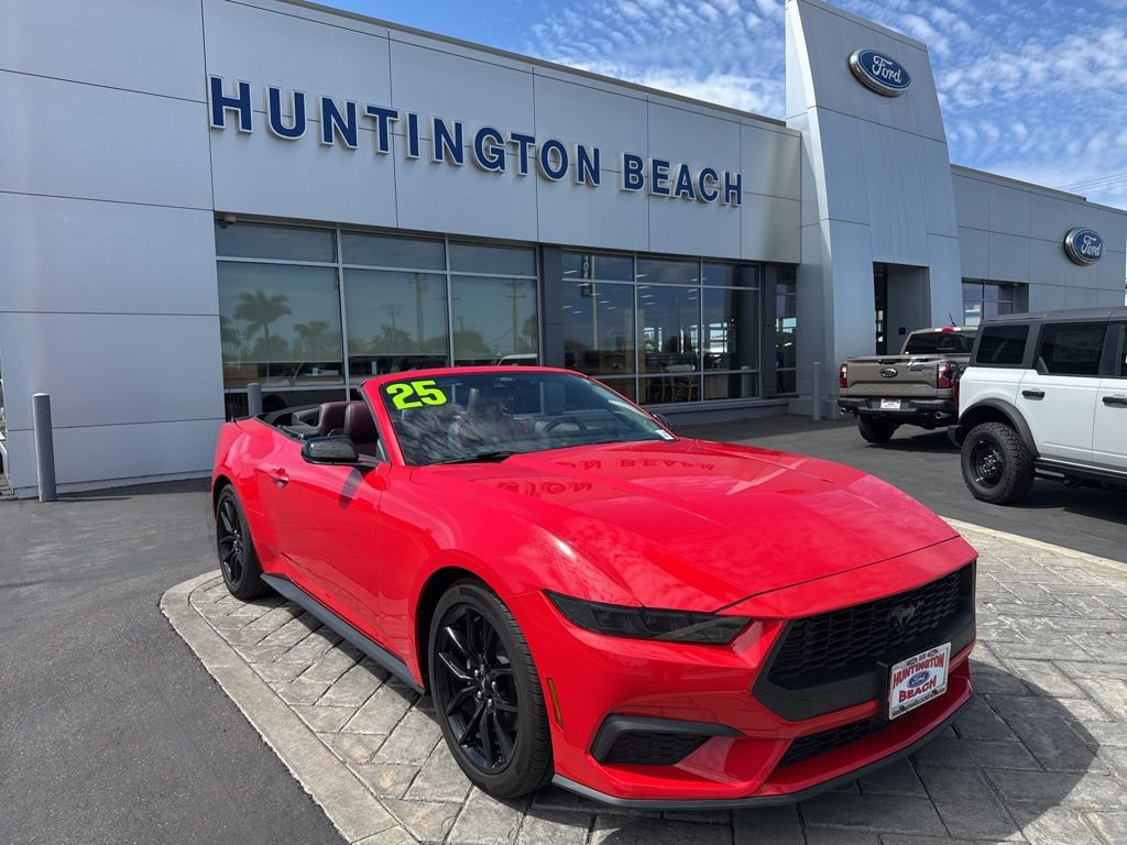 Used 2025 Ford Mustang Premium image 6