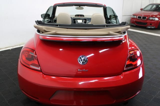 Used 2013 Volkswagen Beetle 2.0T FWD image 9