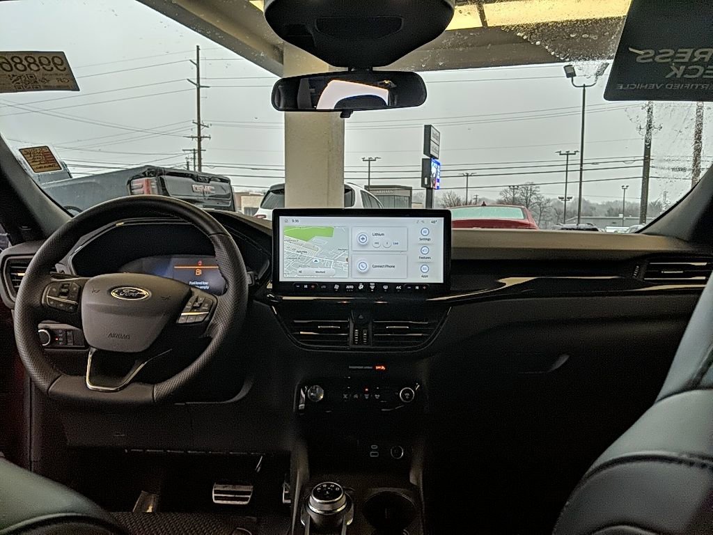 Used 2023 Ford Escape ST-Line w/ Tech Pack #1 image 13