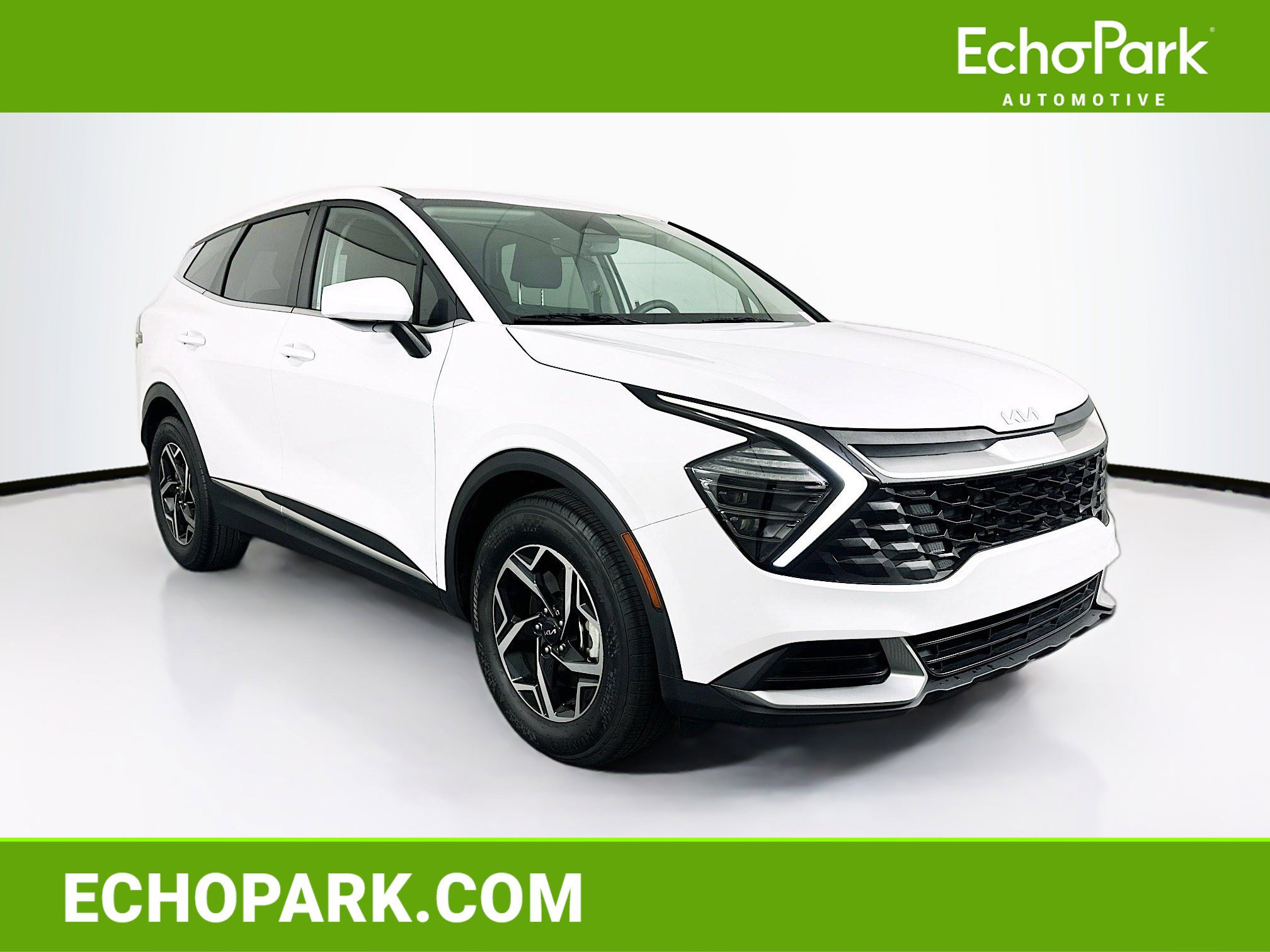 Used 2025 Kia Sportage LX image 1