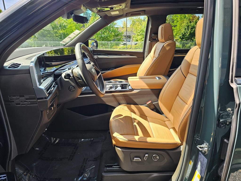 New 2026 Cadillac Escalade Luxury w/ Touring Package AWD/4WD image 23