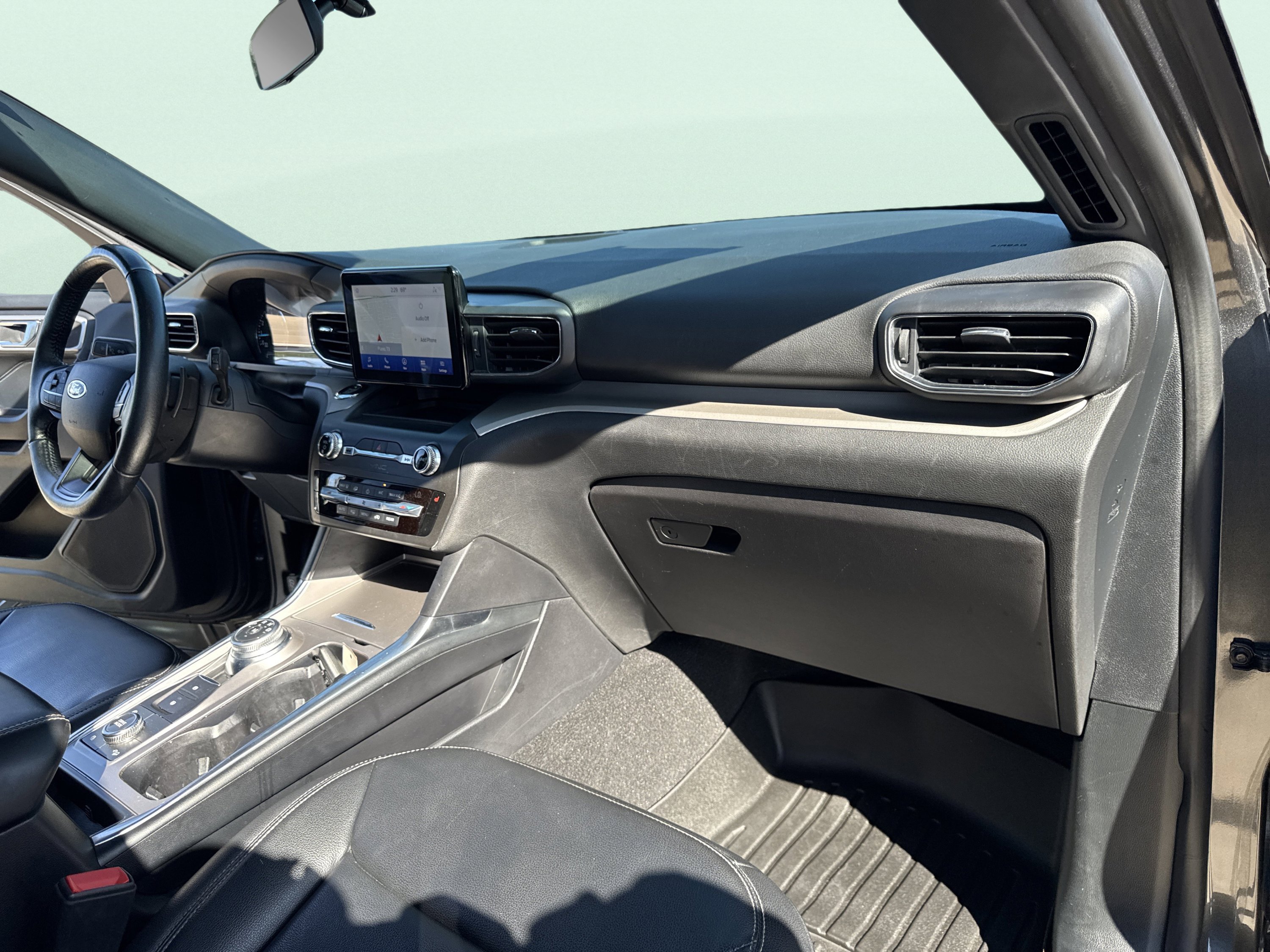 Used 2020 Ford Explorer XLT w/ Equipment Group 202A image 60