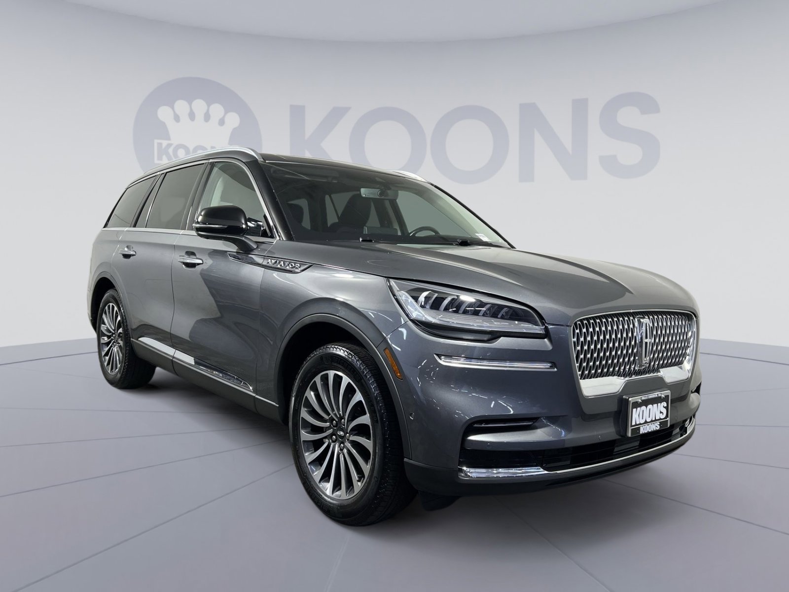 Used 2023 Lincoln Aviator Reserve w/ Equipment Group 201A image 10
