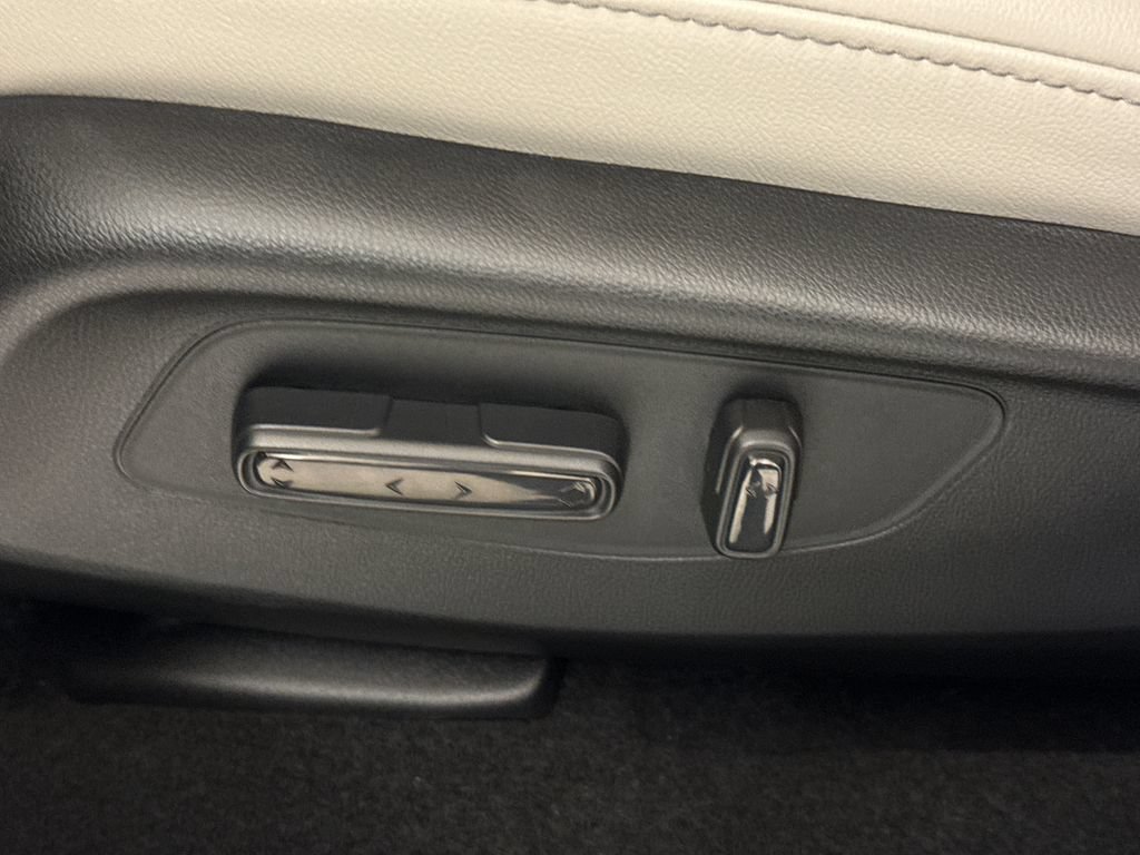 New 2027 Honda HR-V EX-L image 21