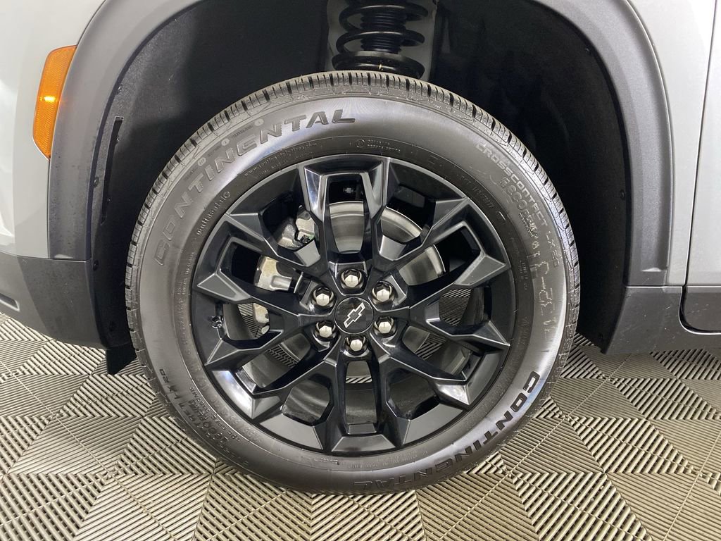 New 2026 Chevrolet Traverse LT w/ Midnight/Sport Edition image 32