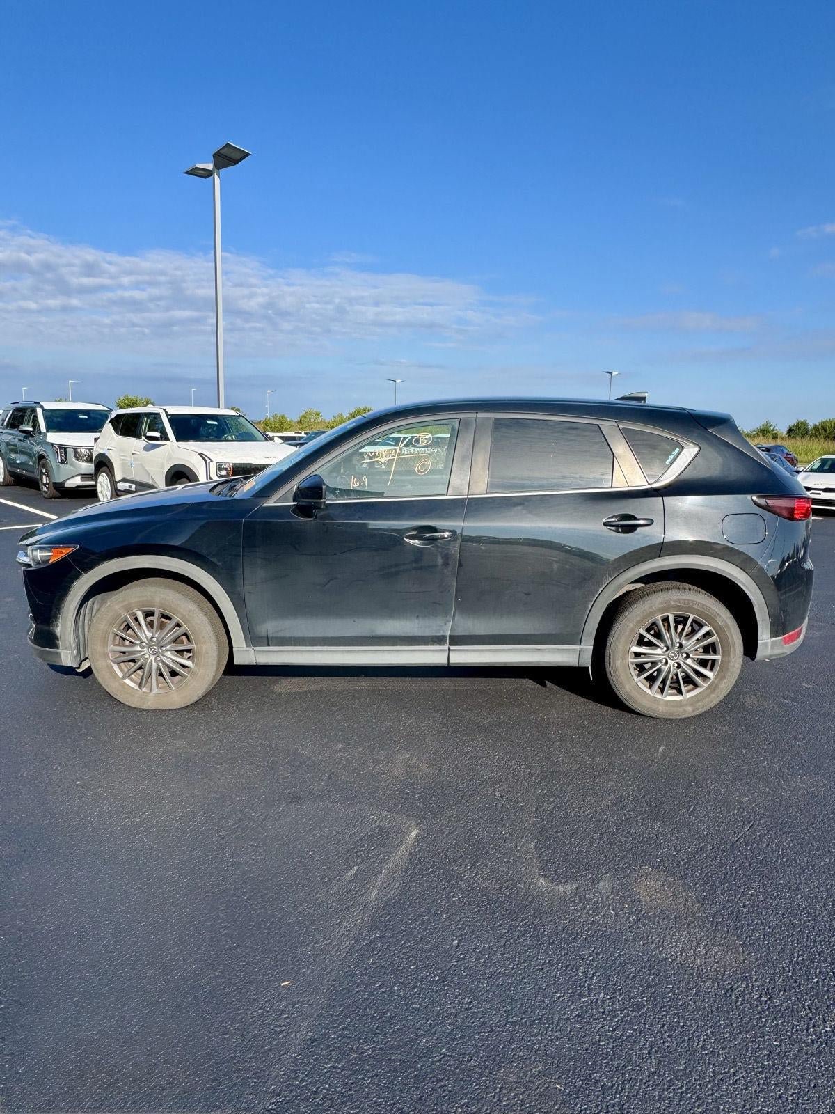 Used 2020 MAZDA CX-5 Touring FWD image 2