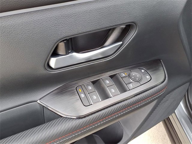 New 2026 Nissan Kicks SR image 13