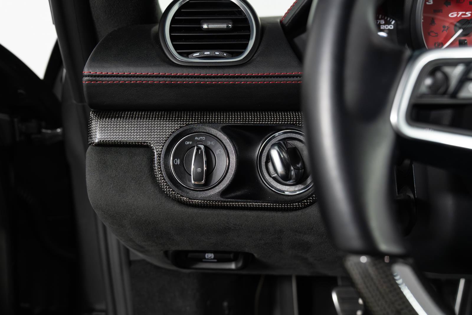Used 2024 Porsche 718 Cayman GTS RWD image 30