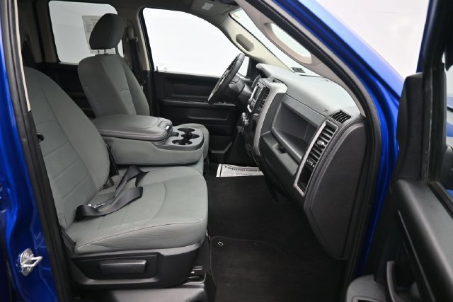 Used 2018 RAM 1500 Express w/ Express Value Package AWD/4WD image 7