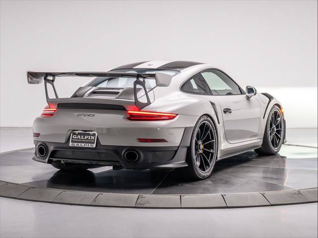 Used 2019 Porsche 911 GT2 RS RWD image 5