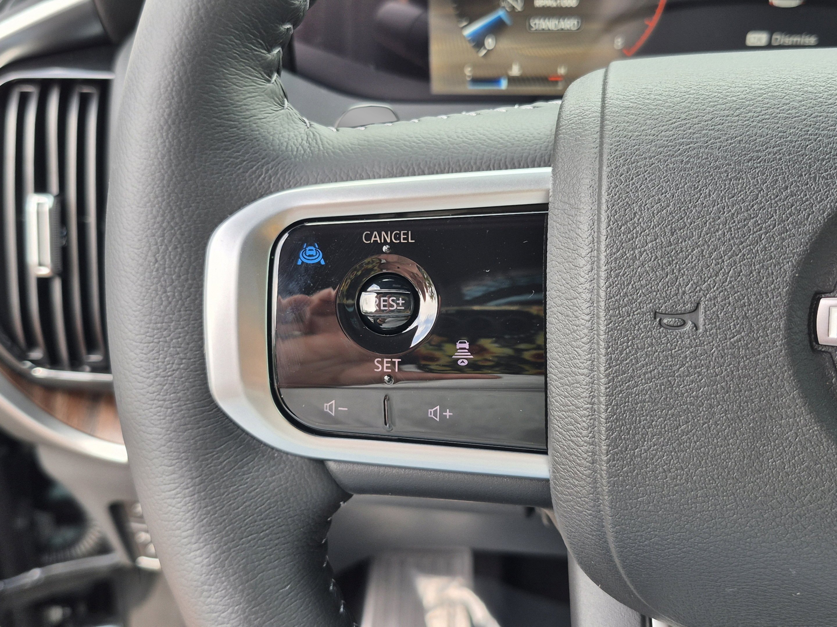 New 2026 Nissan Armada Platinum RWD image 32
