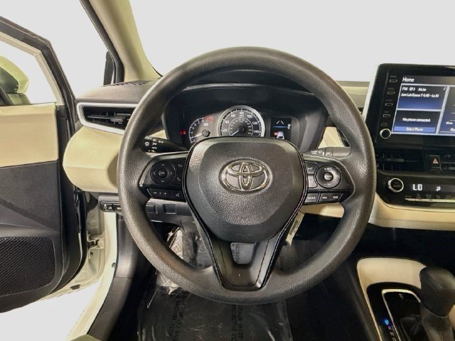 Used 2020 Toyota Corolla LE FWD image 12