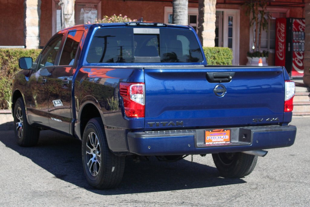 Used 2022 Nissan Titan SV image 6