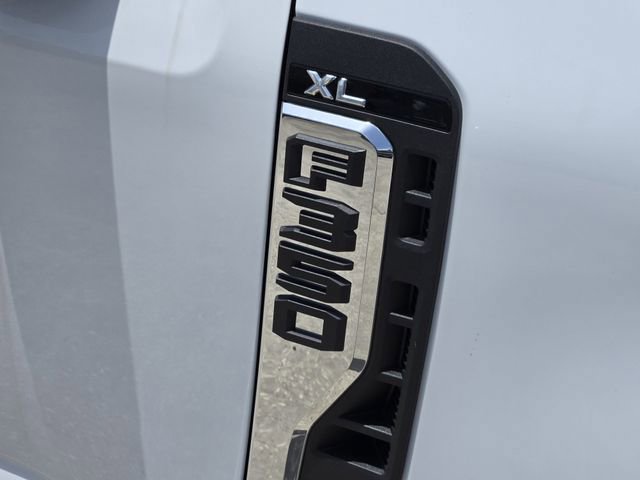 New 2025 Ford F350 XL w/ XL Driver Assist Package image 9