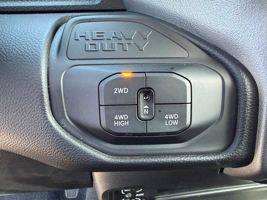 Used 2026 RAM 2500 Big Horn AWD/4WD image 9