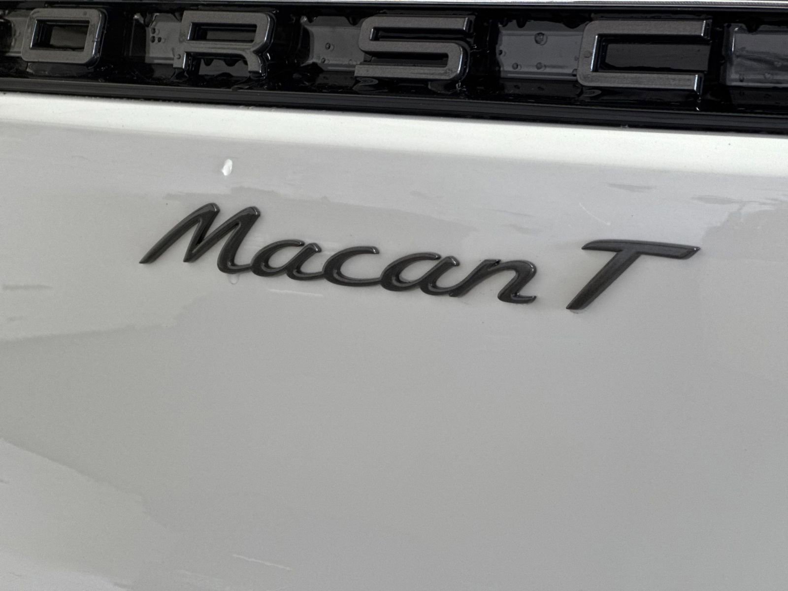 New 2026 Porsche Macan Turbo image 34