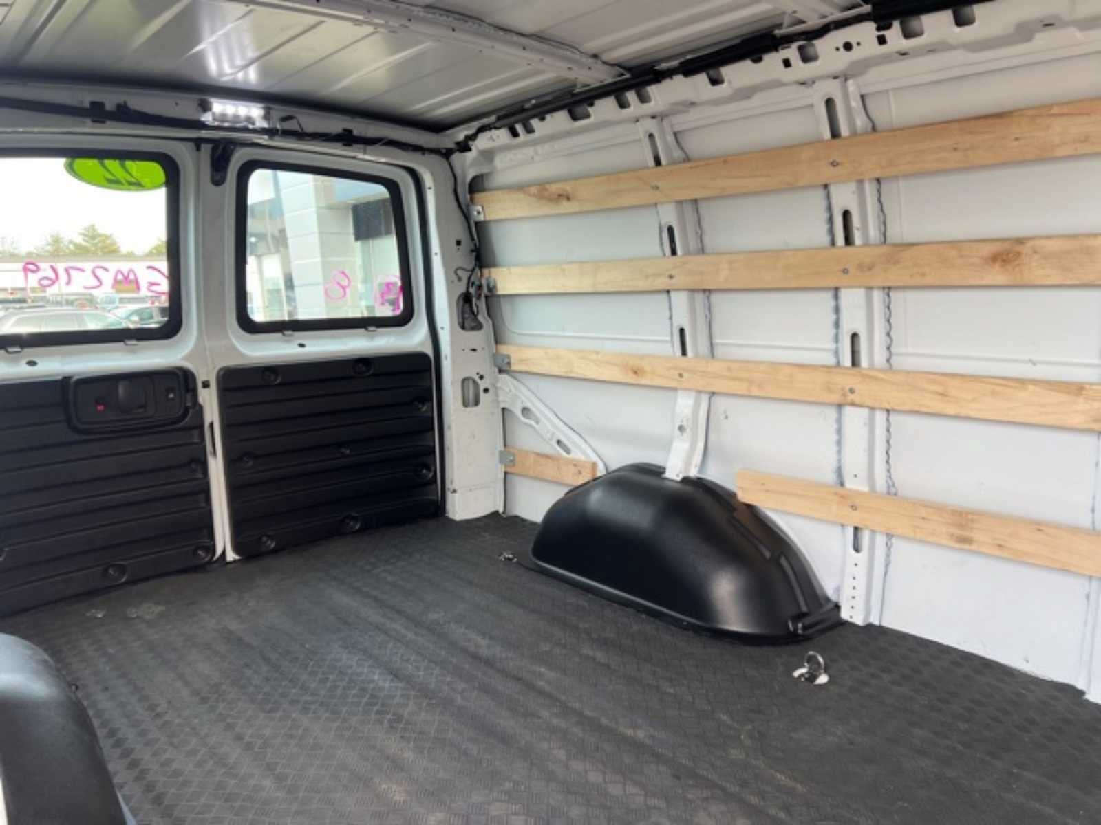 Used 2021 Chevrolet Express 2500 w/ Driver Convenience Package RWD image 12