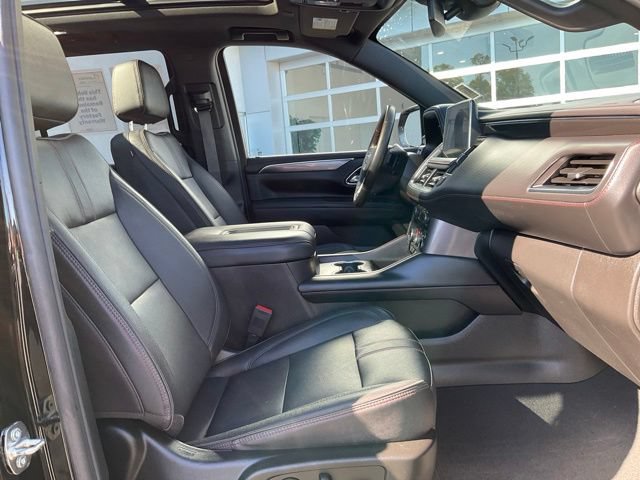Used 2023 Chevrolet Tahoe RST w/ Luxury Package AWD/4WD image 11