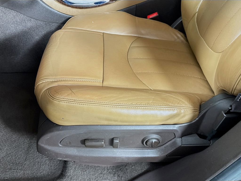 Used 2017 Buick Enclave Leather image 21