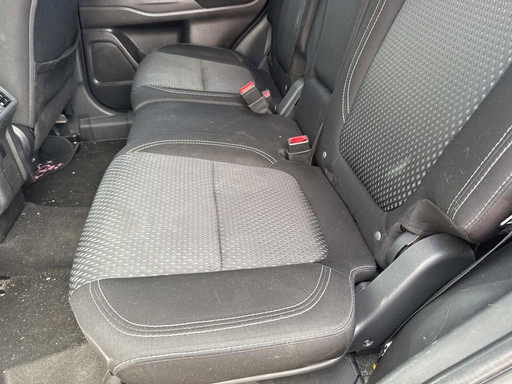 Used 2020 Mitsubishi Outlander ES image 14