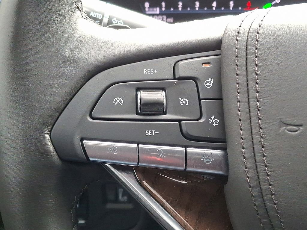 Used 2024 Cadillac Escalade Sport Platinum w/ Heavy-Duty Trailer Package image 31