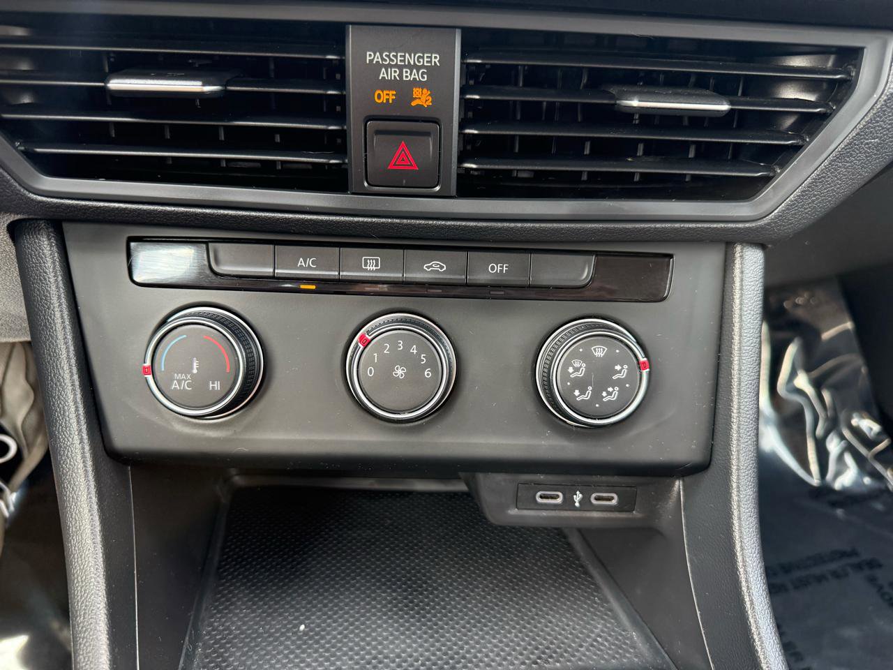 Used 2020 Volkswagen Jetta S image 21