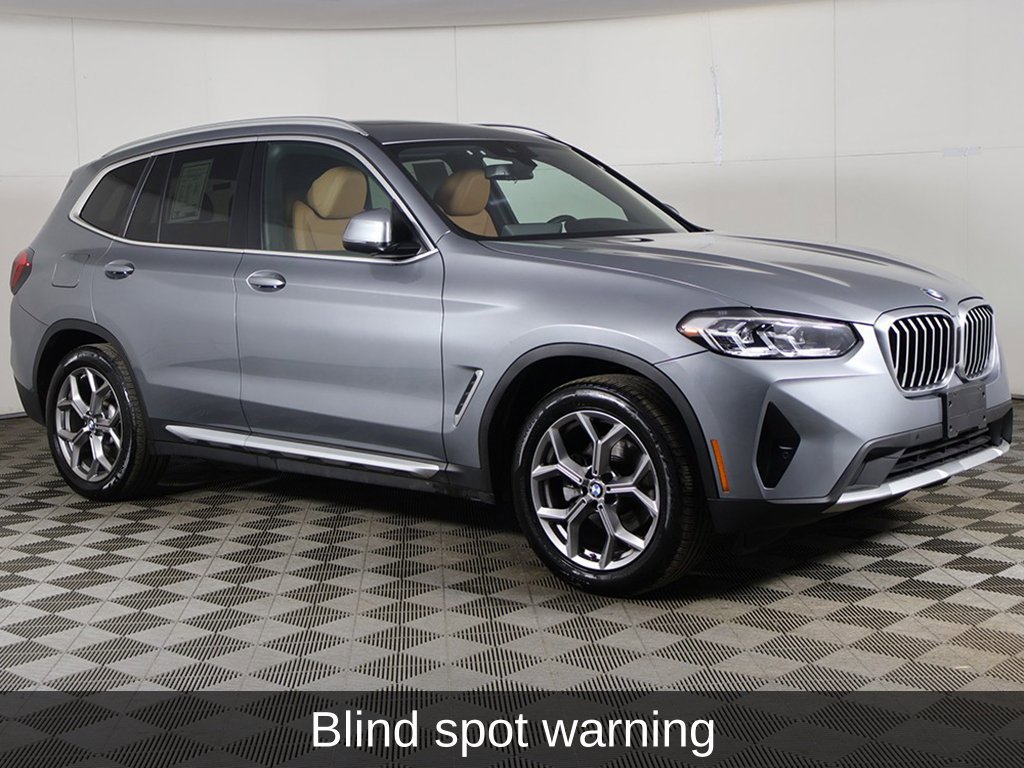 Used 2023 BMW X3 xDrive30i w/ Premium Package AWD/4WD image 3