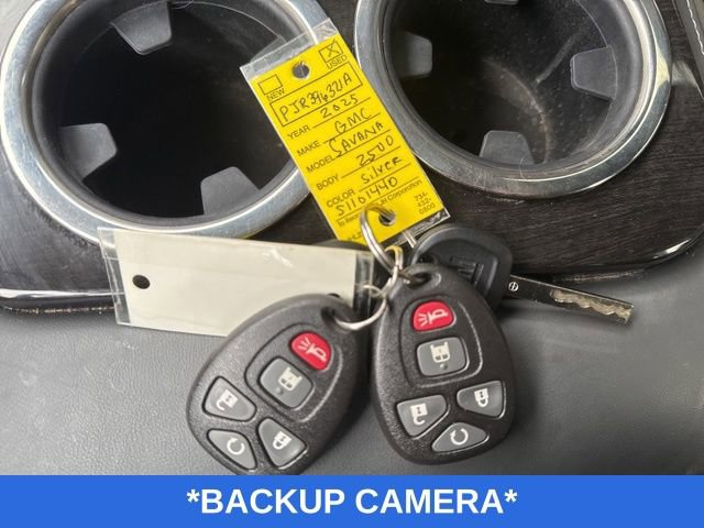 Used 2025 GMC Savana 2500 w/ Driver Convenience Package image 9