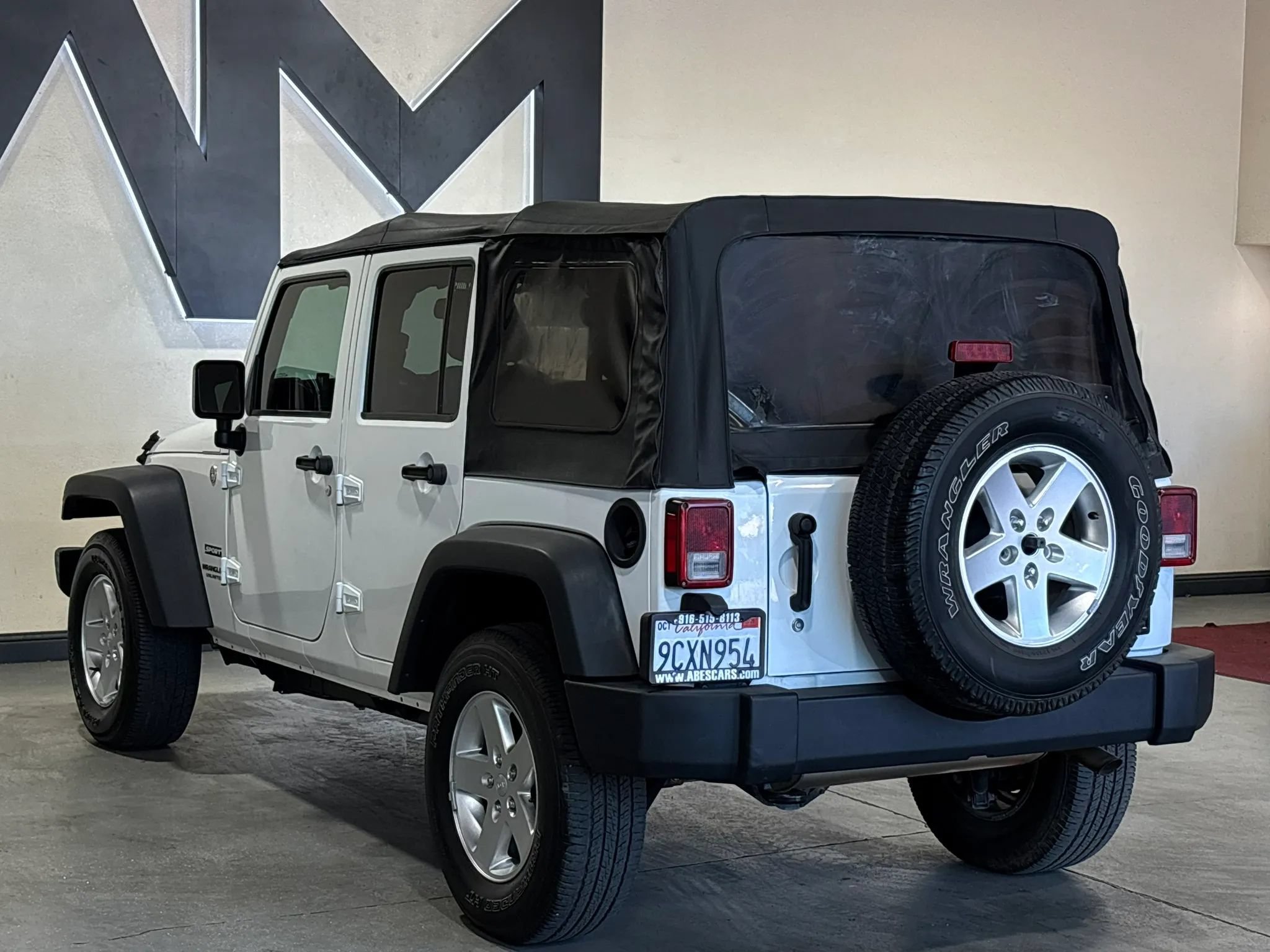 Used 2015 Jeep Wrangler Unlimited Sport w/ Quick Order Package 24S AWD/4WD image 6