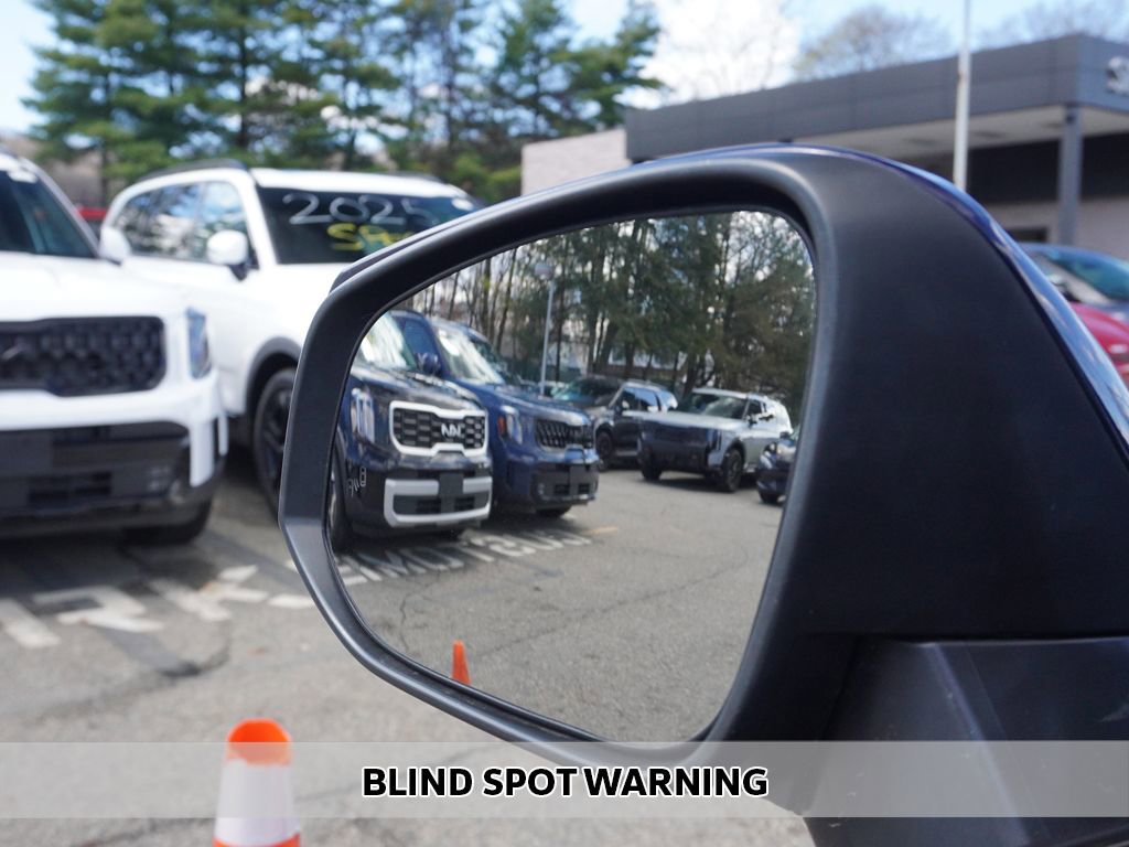 Used 2025 Toyota RAV4 XLE image 4