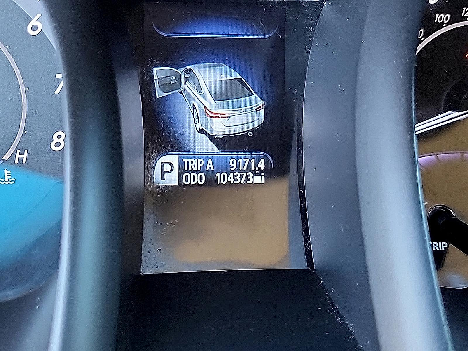 Used 2016 Toyota Avalon Limited w/ Toyota Safety Sense Package FWD image 21