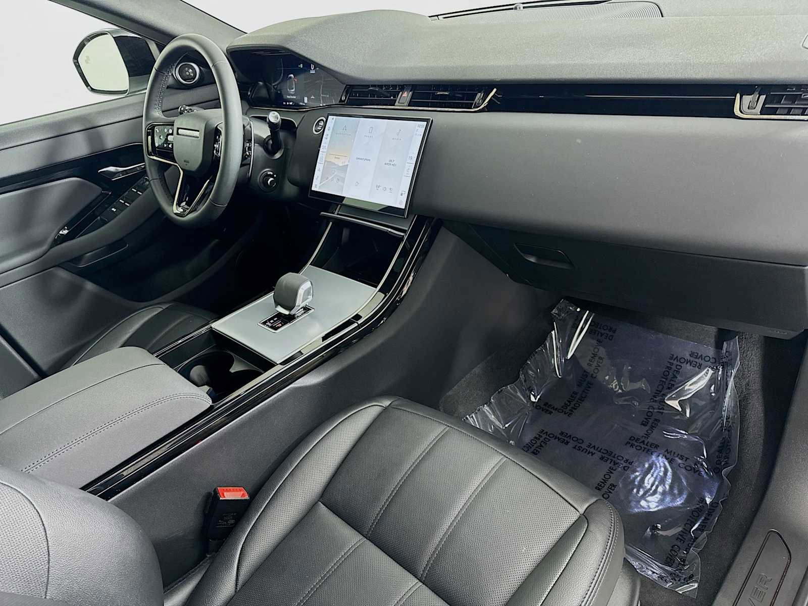 Used 2025 Land Rover Range Rover Evoque S image 29