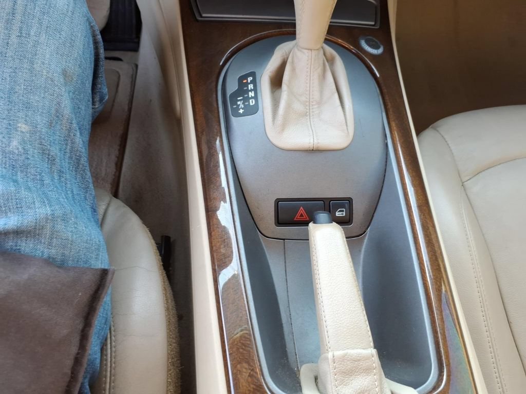 Used 2004 BMW Z4 2.5i RWD image 11