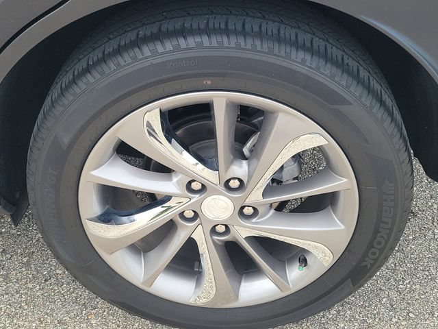 Used 2022 Buick Encore GX Essence w/ Experience Buick Package FWD image 8