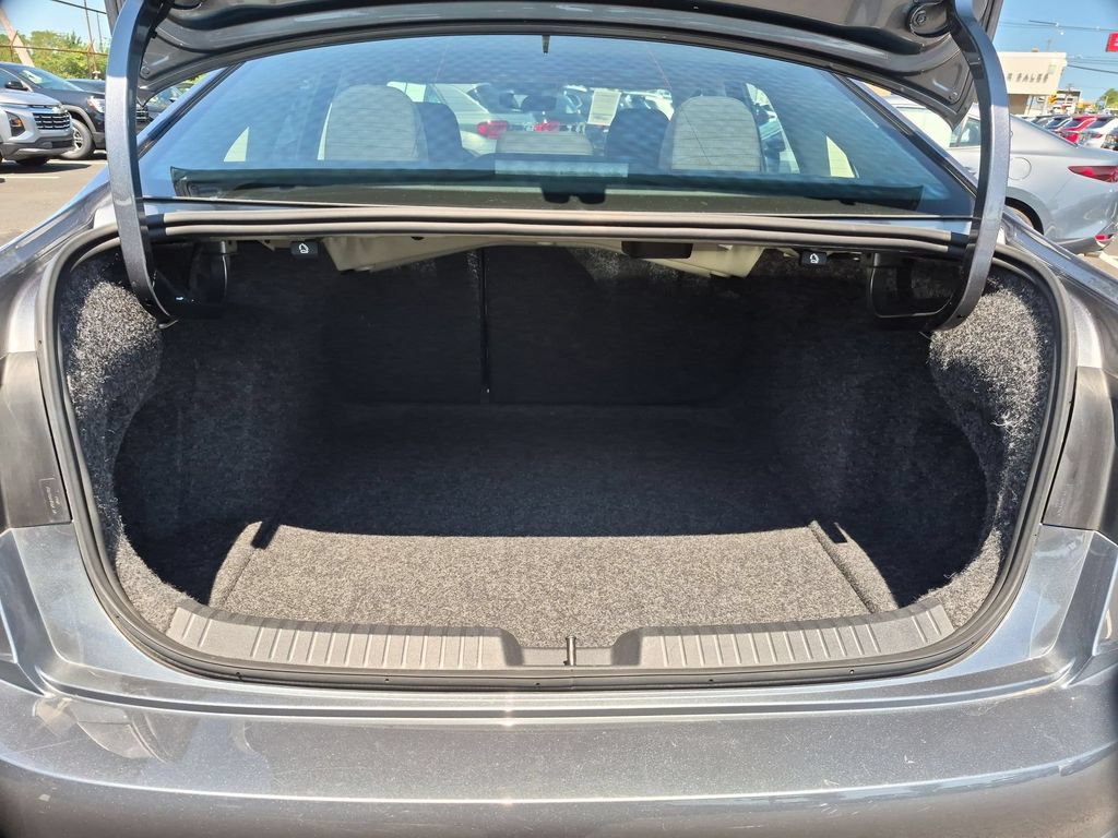 Used 2025 Volkswagen Jetta S FWD image 28